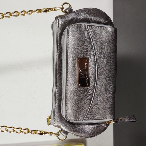 Michael Kors Convertible Crossbody/Clutch/Wristlet - Picture 2 of 8